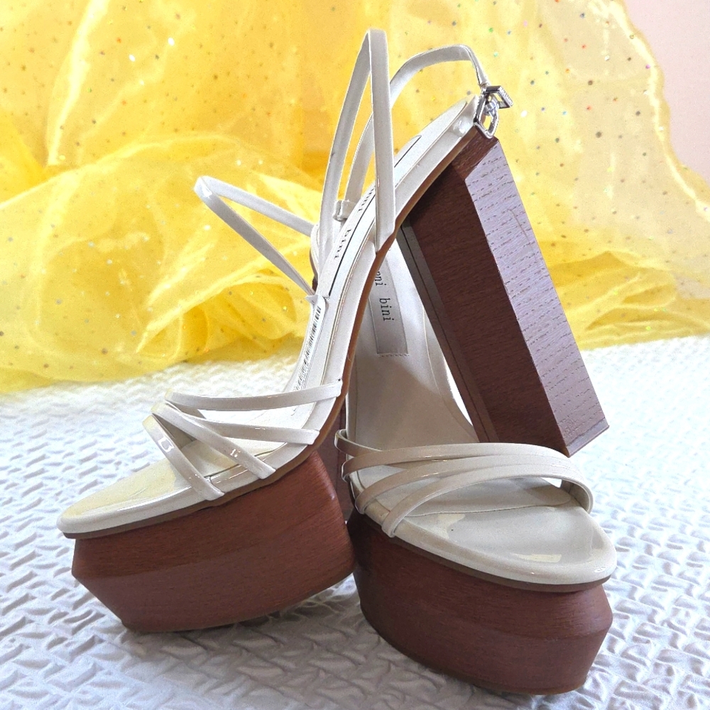 Gianni Bini Cream and Brown Platform Heels 10M Parrish Patent.Sandals.